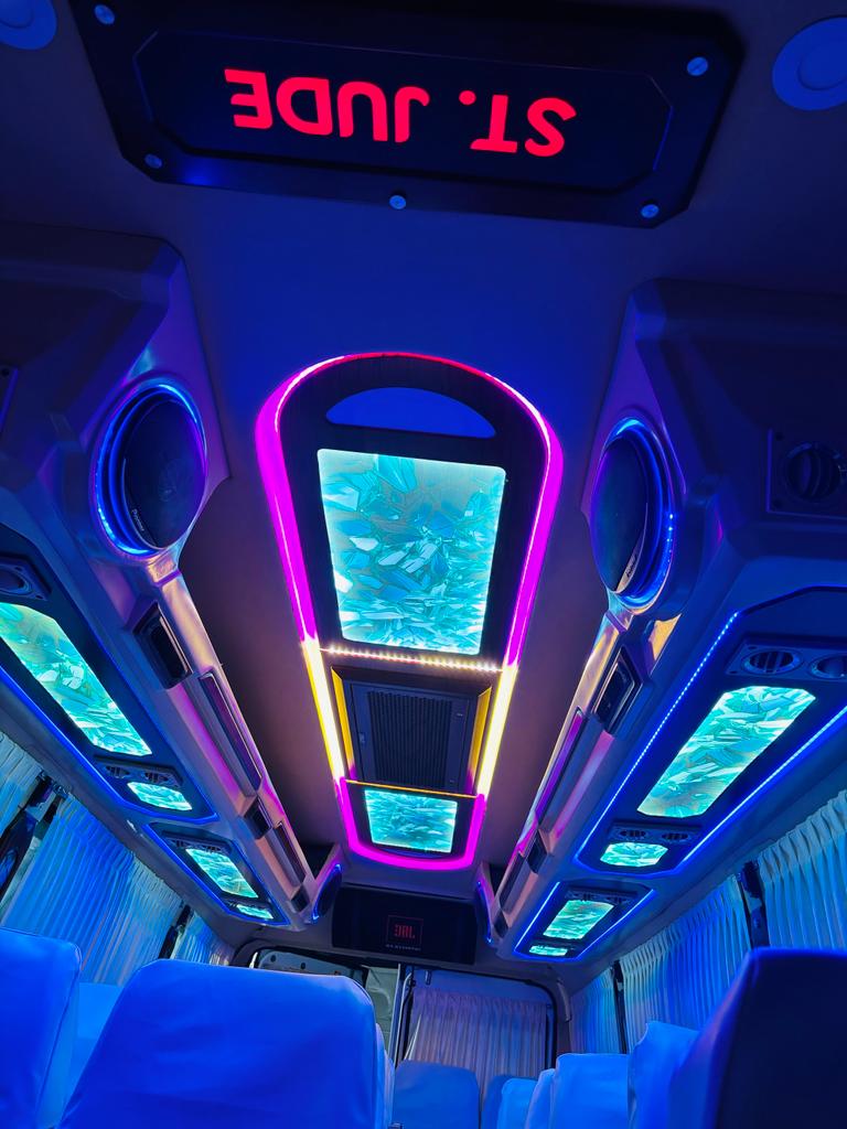 Taxi Gallery Image 11