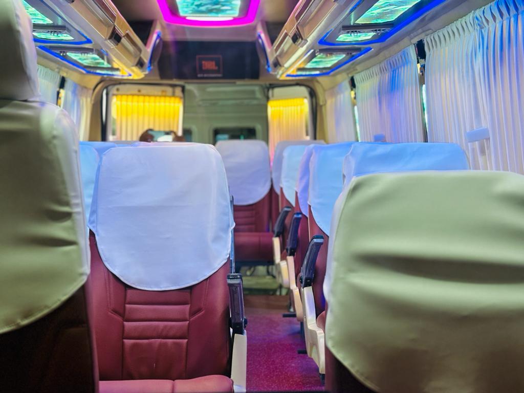 Taxi Gallery Image 4