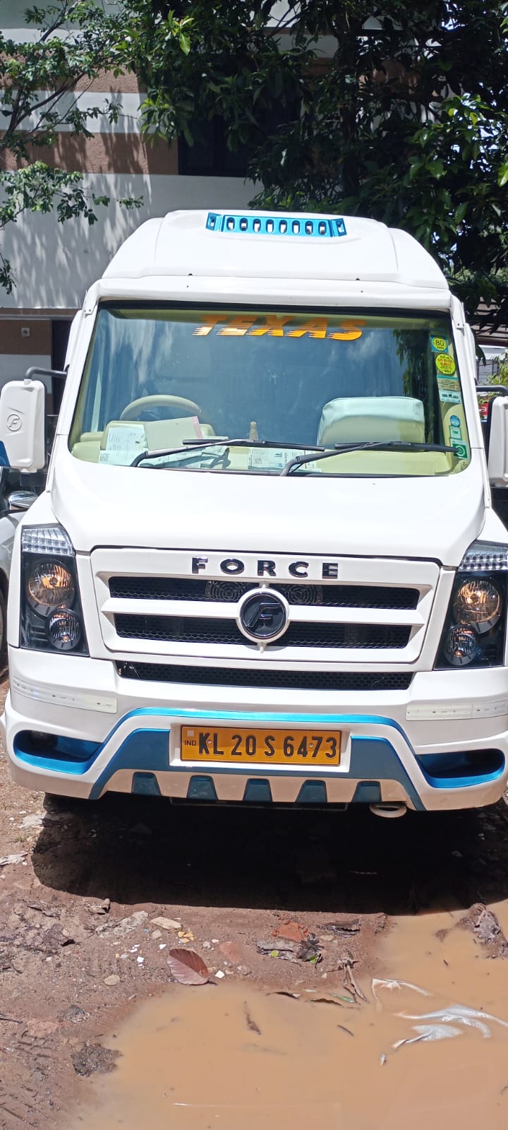 Taxi Gallery Image 7