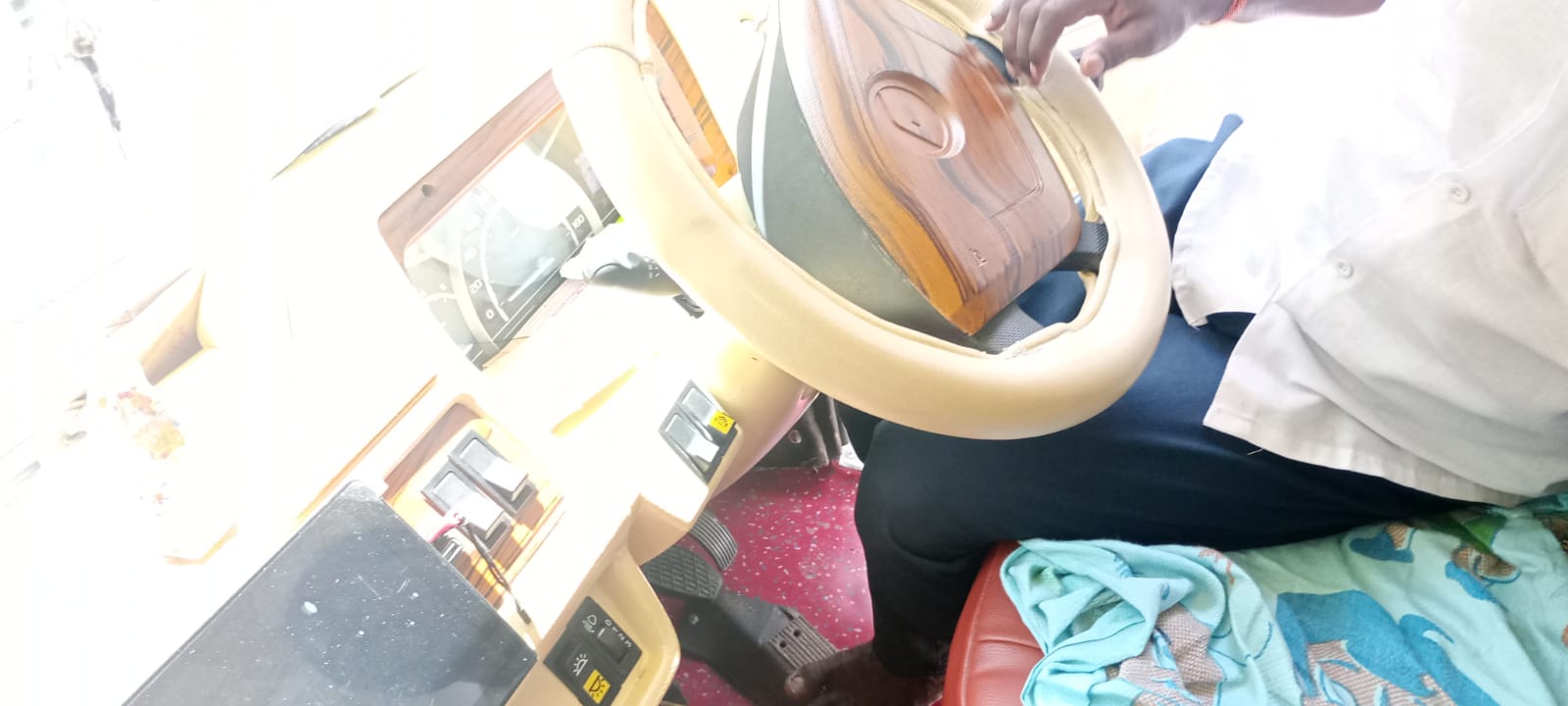 Taxi Gallery Image 9